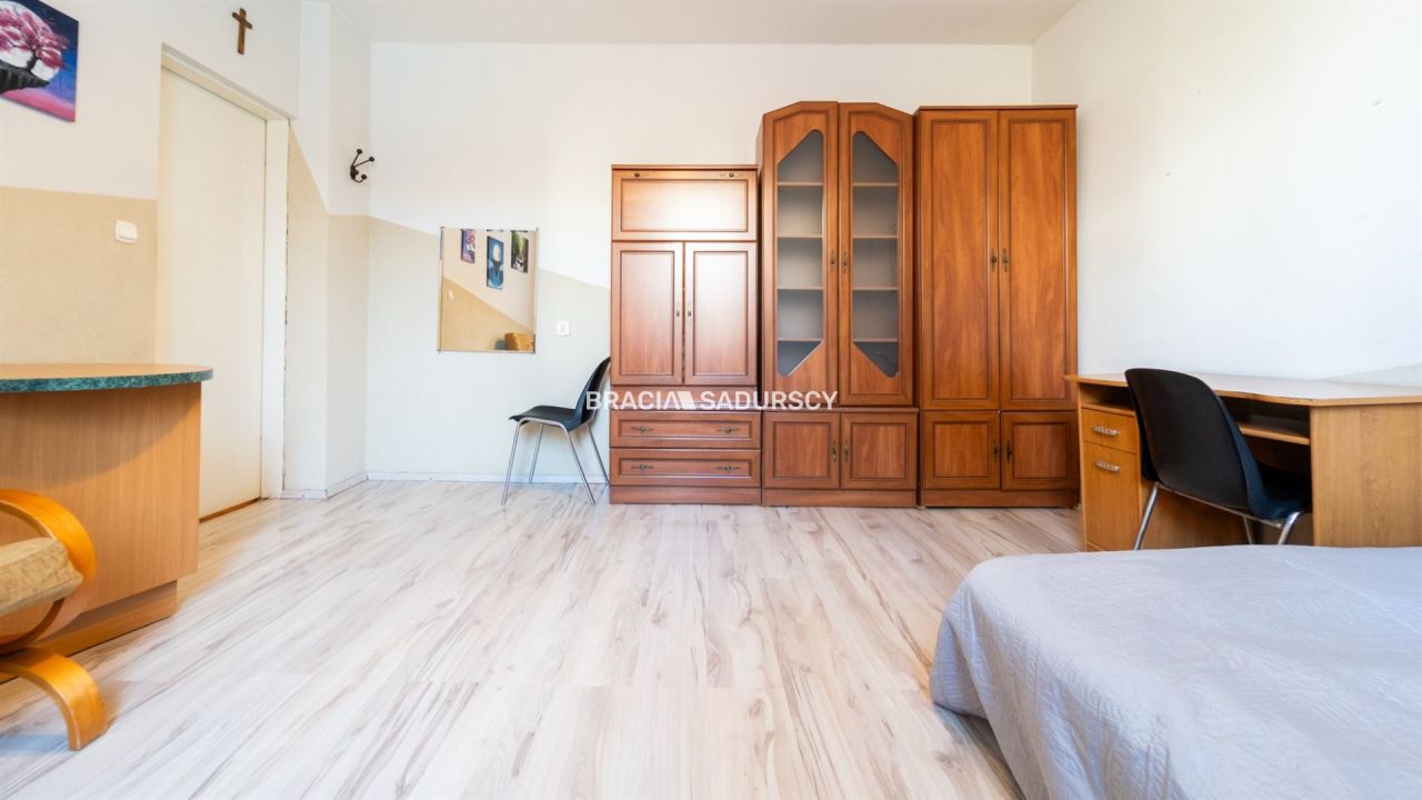 dom szeregowy, 13 pokoi Kraków, ul. Powstańców Wielkopolskich. Zdjęcie 26