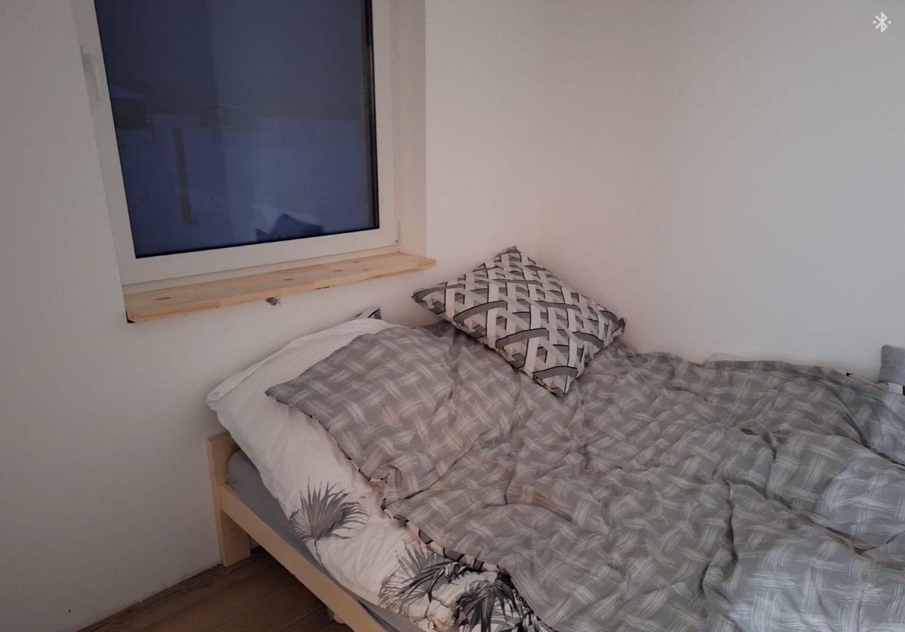 dom wolnostojący, 4 pokoje Spore. Zdjęcie 16