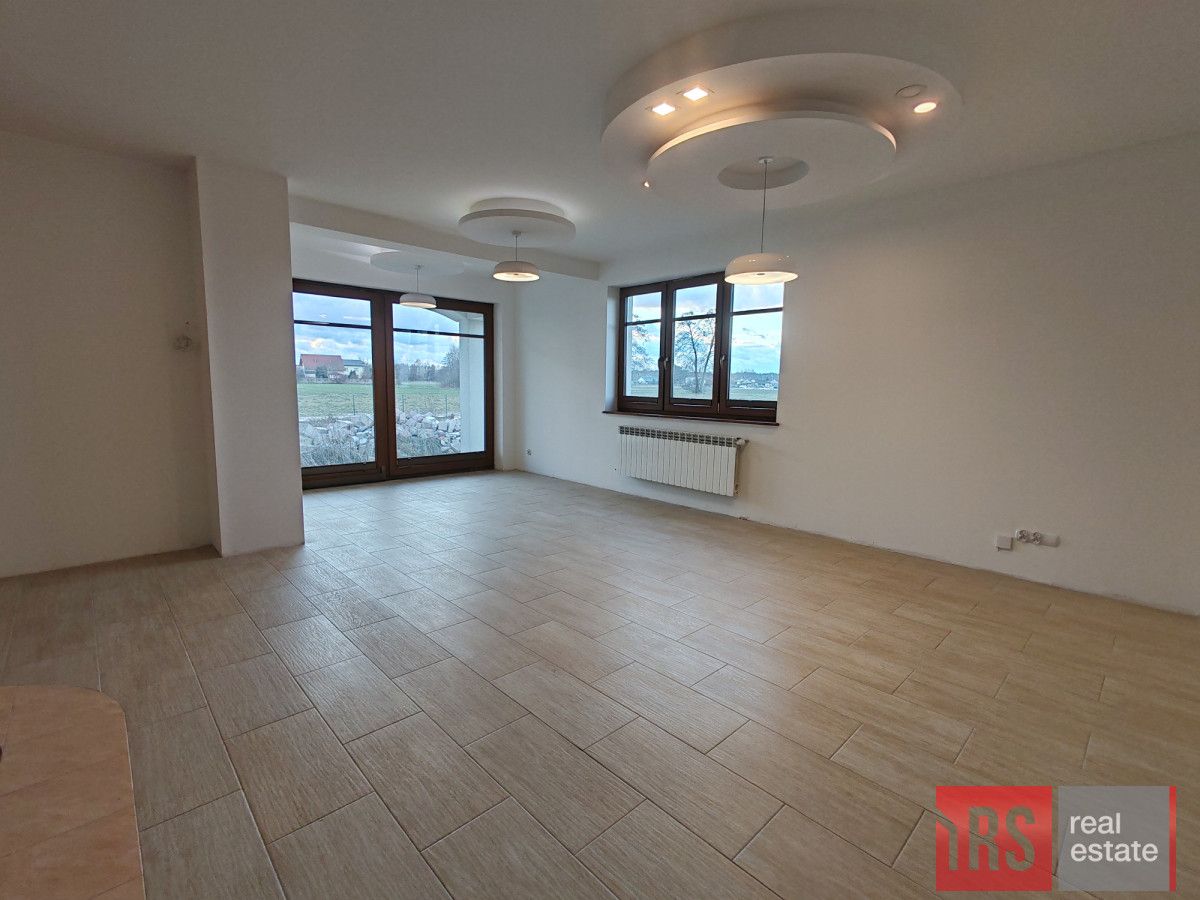 dom wolnostojący, 5 pokoi Budy Słodkowskie. Zdjęcie 4