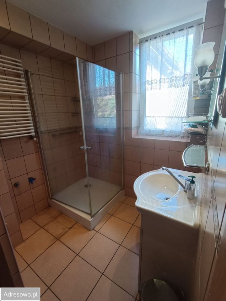 dom wolnostojący, 5 pokoi Godzikowice. Zdjęcie 2