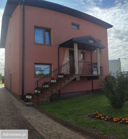 dom wolnostojący, 7 pokoi Paniówki, ul. Dworska. Zdjęcie 1