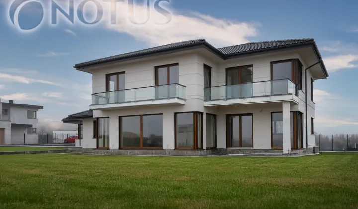 dom wolnostojący, 7 pokoi Rogoźnik