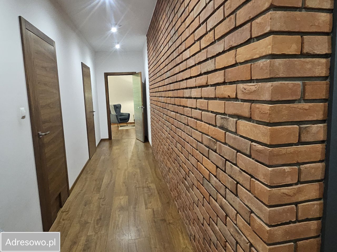 dom wolnostojący, 4 pokoje Gromadka. Zdjęcie 13