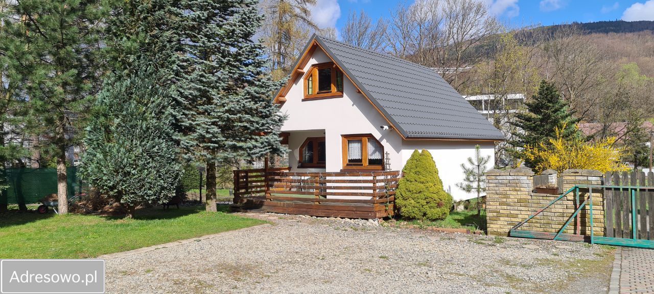 dom wolnostojący, 3 pokoje Szczyrk, ul. Spacerowa