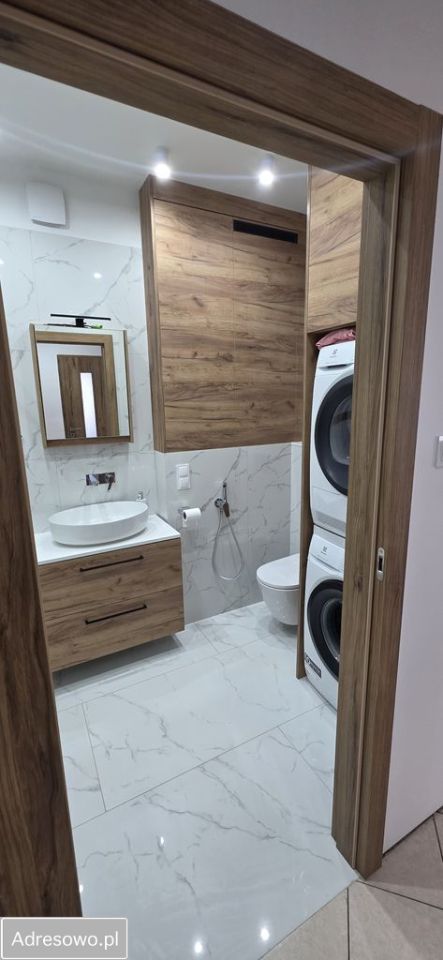 Mieszkanie 3-pokojowe Różyny. Zdjęcie 20