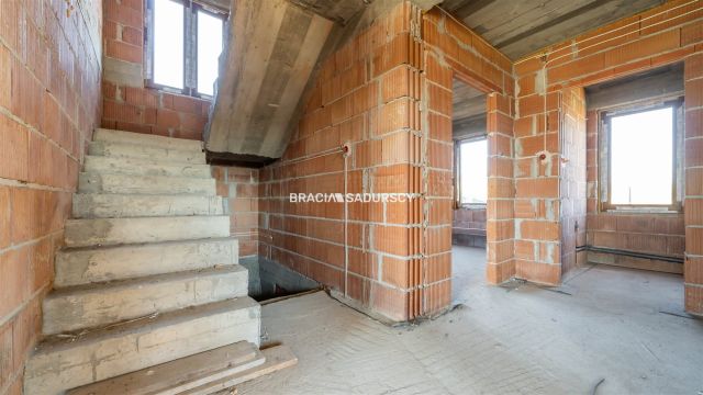 dom wolnostojący, 5 pokoi Zielonki, ul. Garlicka. Zdjęcie 15