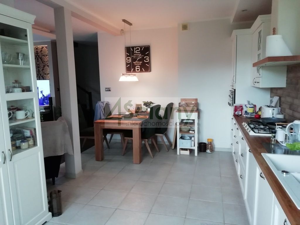 dom wolnostojący, 5 pokoi Jaworowa. Zdjęcie 3