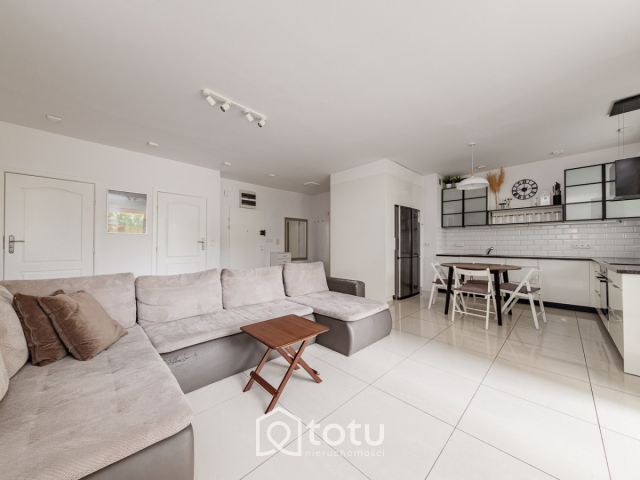 Mieszkanie 4-pokojowe Warszawa Ochota, ul. Pandy. Zdjęcie 1