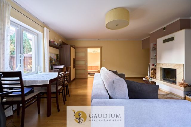 dom wolnostojący, 3 pokoje Rumia, ul. Derdowskiego. Zdjęcie 6