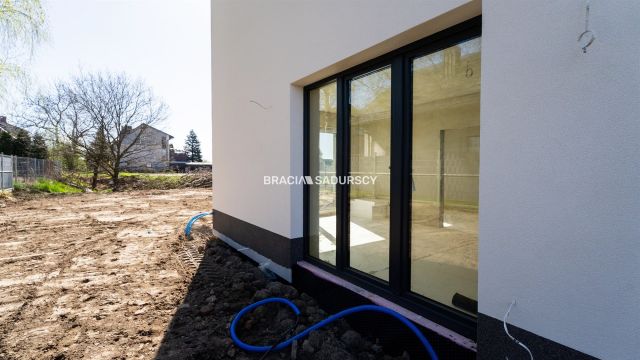 bliźniak, 6 pokoi Niepołomice Podgrabie, ul. Błonie. Zdjęcie 28