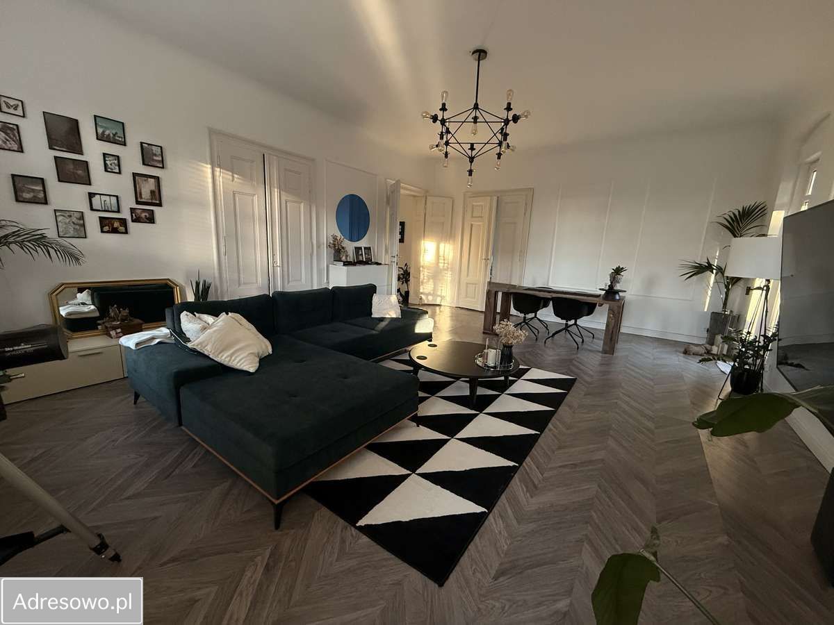 Mieszkanie 4-pokojowe Świdnica, ul. Lwa Tołstoja. Zdjęcie 1