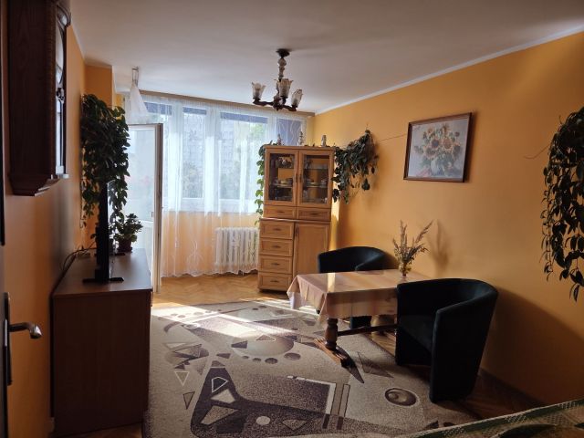 Mieszkanie 3-pokojowe Świdnica, ul. Ludwika Zamenhofa. Zdjęcie 1