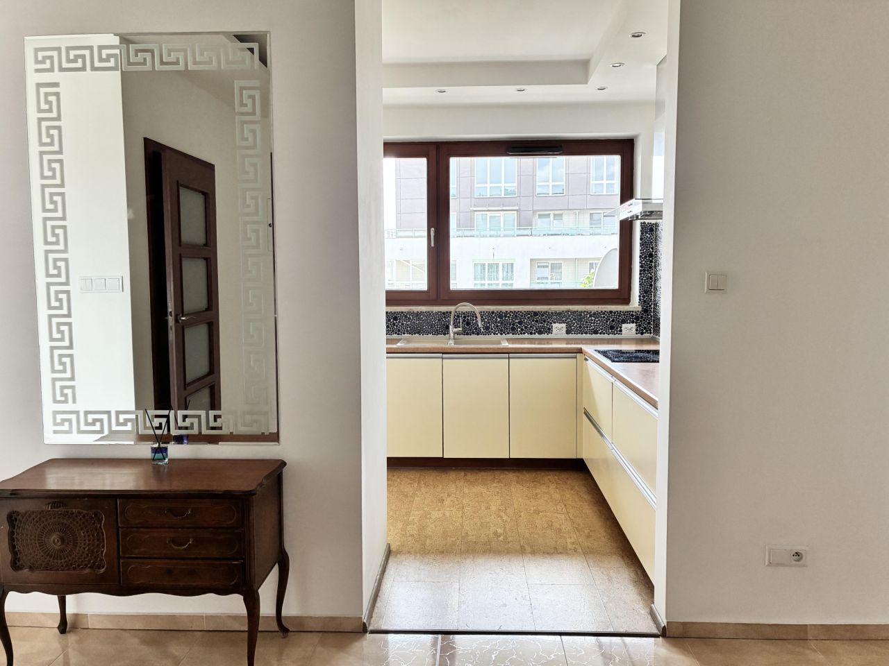 Mieszkanie 2-pokojowe Warszawa Wilanów, ul. Sarmacka. Zdjęcie 2