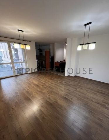 Mieszkanie 3-pokojowe Warszawa Praga-Północ, ul. Kamienna. Zdjęcie 1