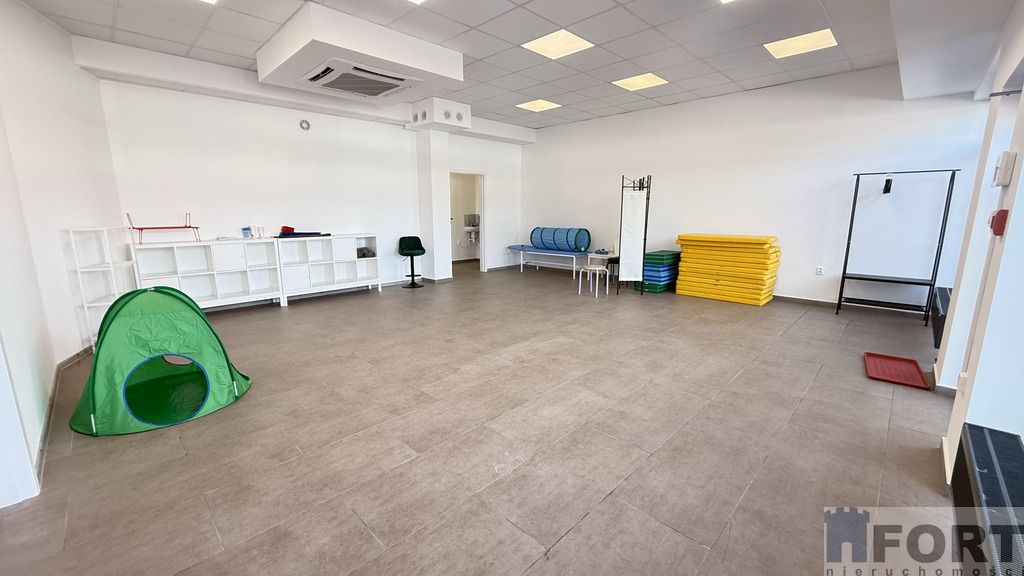 Nieruchomość komercyjna Dołuje, ul. Malwowa. Zdjęcie 2