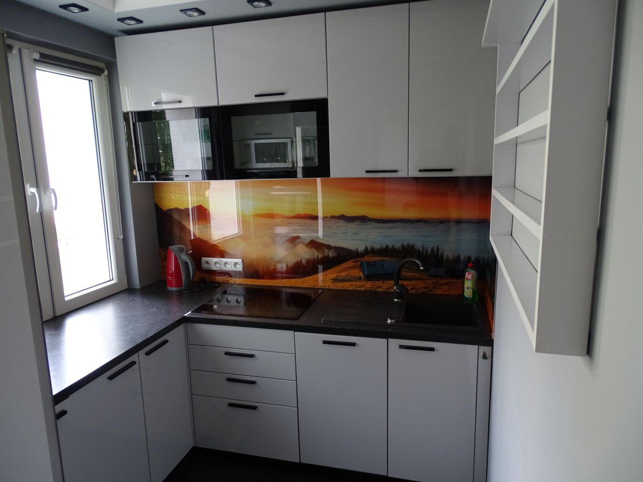 Mieszkanie 3-pokojowe Bydgoszcz Kapuściska, ul. Krzysztofa Kamila Baczyńskiego. Zdjęcie 2