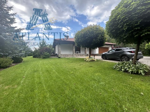 dom wolnostojący, 5 pokoi Dąbrówka Nowa, ul. Ziemiańska. Zdjęcie 1