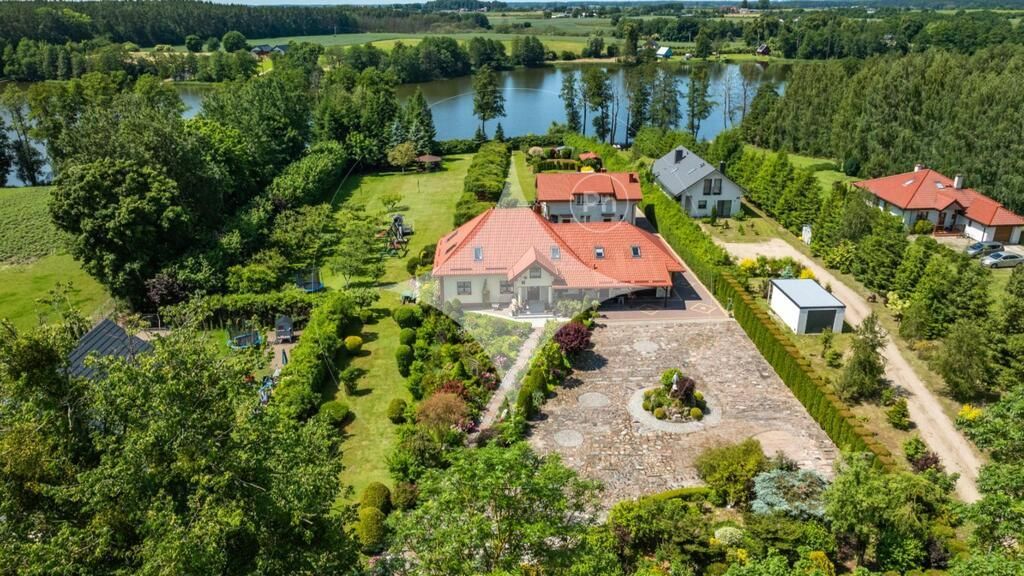 dom wolnostojący, 11 pokoi Rudzienice. Zdjęcie 1