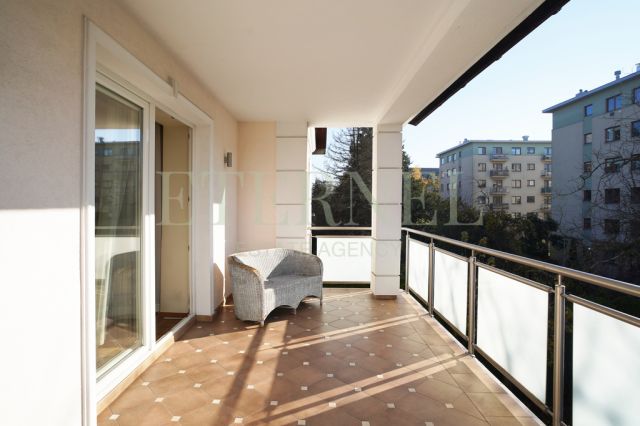 dom wolnostojący, 7 pokoi Kraków Bronowice, ul. Wojciecha Halczyna. Zdjęcie 18