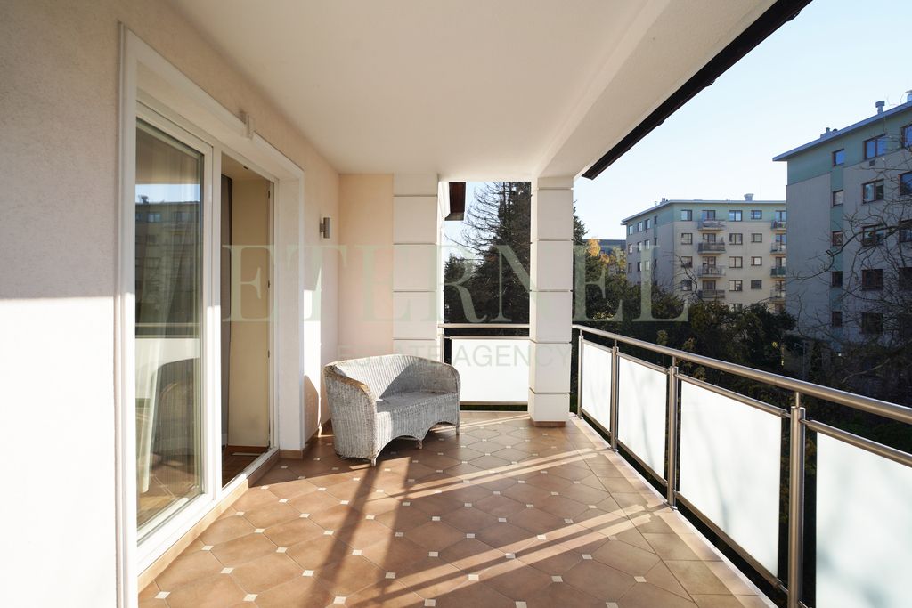 dom wolnostojący, 7 pokoi Kraków Bronowice, ul. Wojciecha Halczyna. Zdjęcie 18