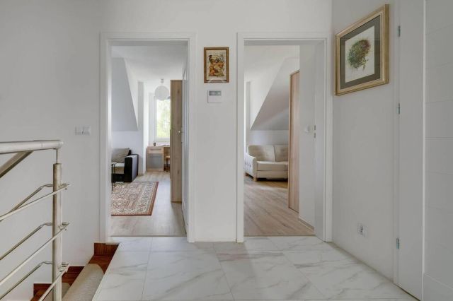 bliźniak, 5 pokoi Wólka Dworska. Zdjęcie 28