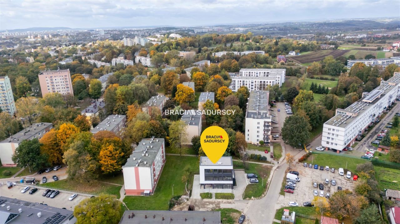 Biuro Kraków Wzgórza Krzesławickie, os. Na Wzgórzach. Zdjęcie 5