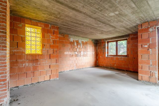 dom wolnostojący, 7 pokoi Śledziejowice. Zdjęcie 11