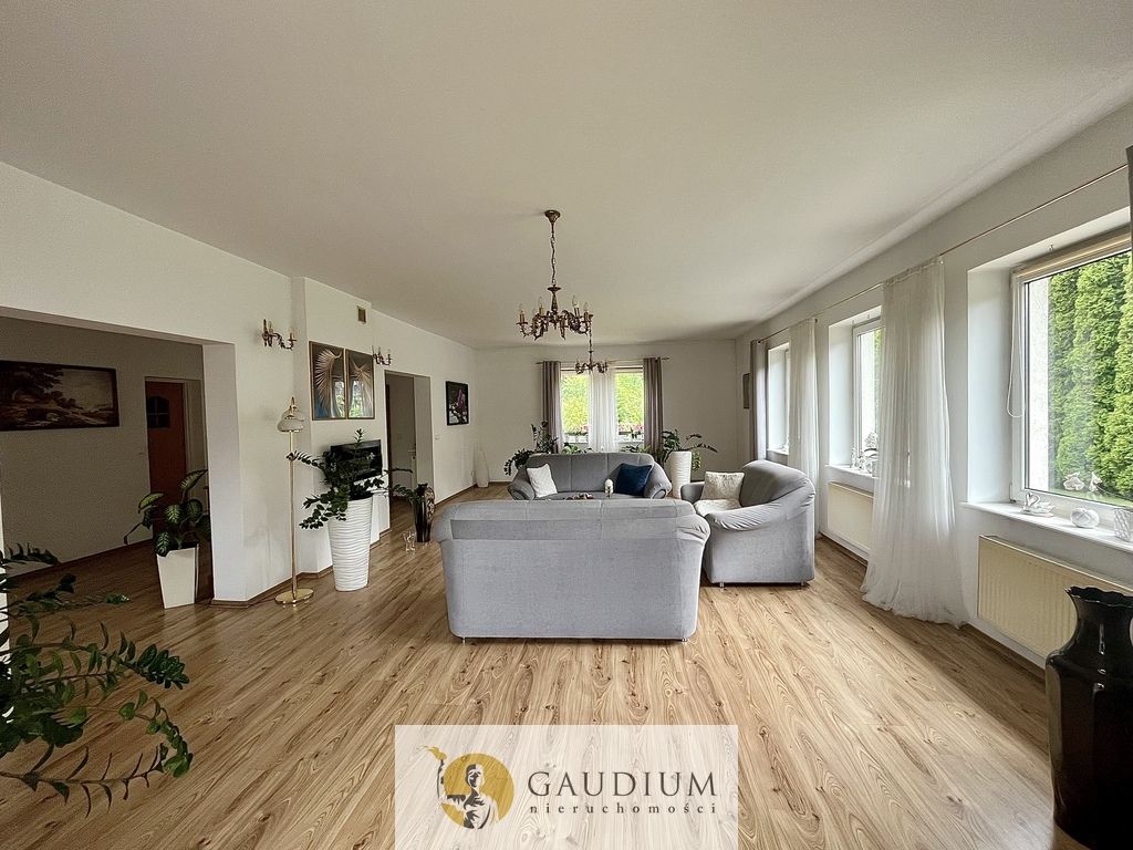 dom wolnostojący, 7 pokoi Bytonia, os. Zielone. Zdjęcie 4