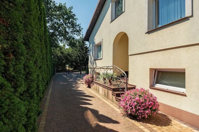 dom wolnostojący, 5 pokoi Jabłonna, ul. Modlińska. Zdjęcie 9