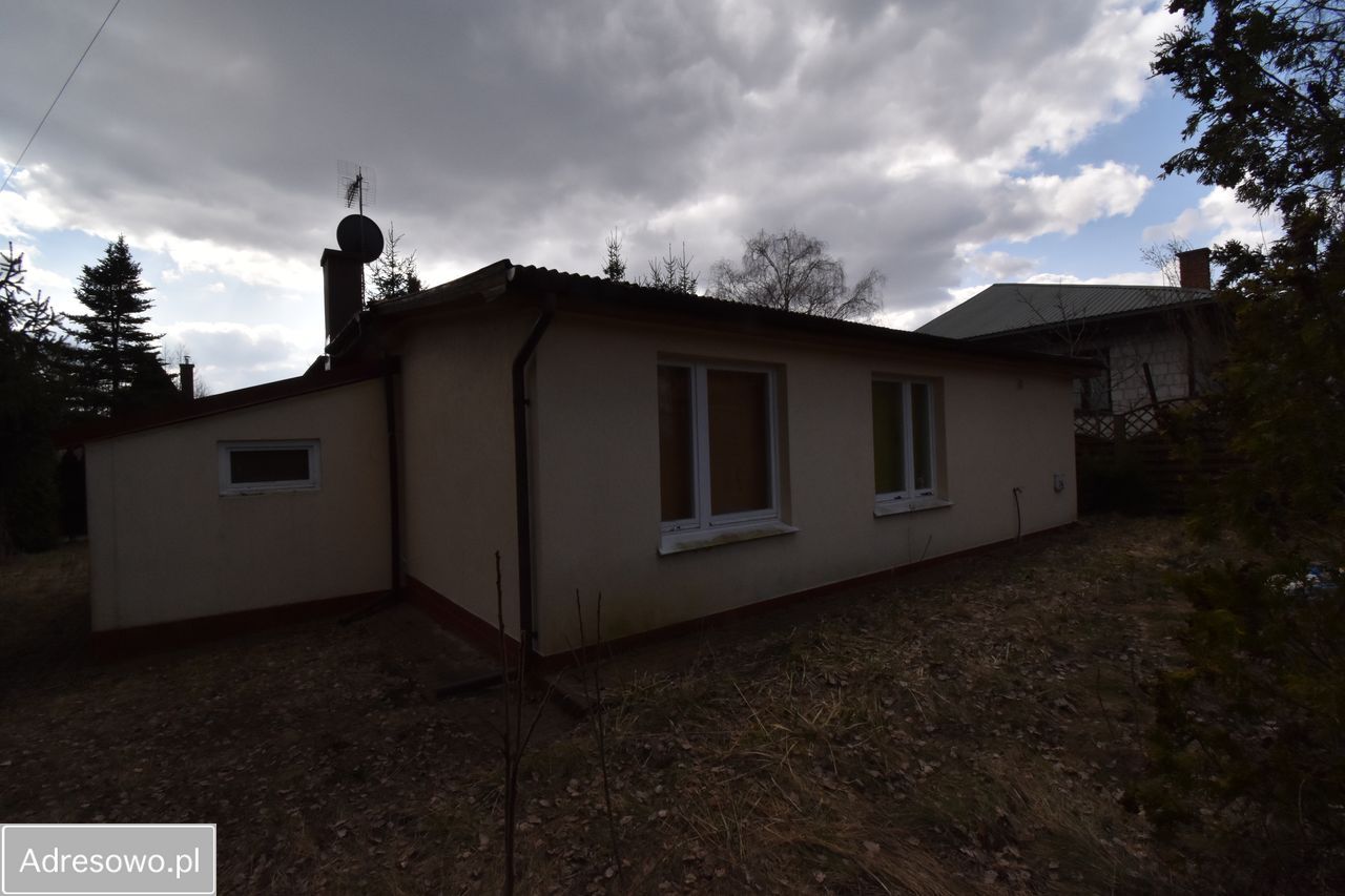 dom wolnostojący, 2 pokoje Rogóźno. Zdjęcie 1