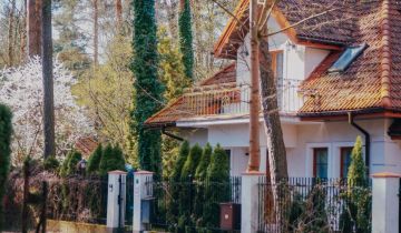 dom wolnostojący, 7 pokoi Podkowa Leśna, ul. Wiewiórek