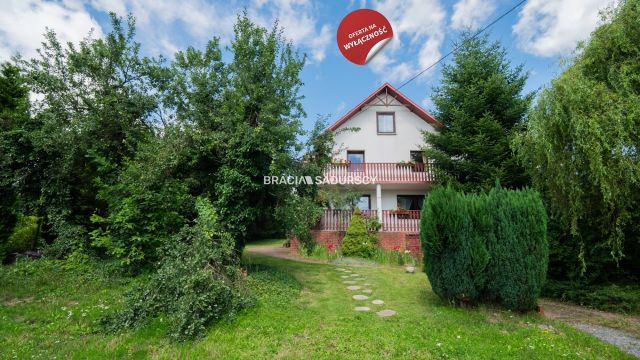 dom wolnostojący, 10 pokoi Łazy. Zdjęcie 1