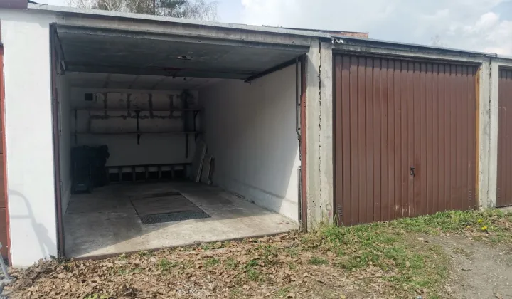 Garaż/miejsce parkingowe Poręba, ul. Zakładowa