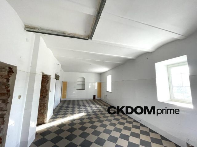 Nieruchomość komercyjna Staszów. Zdjęcie 7