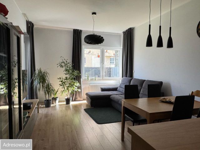 Mieszkanie 3-pokojowe Wrocław Różanka, ul. Obornicka. Zdjęcie 1