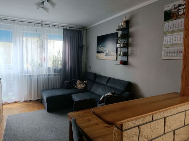 Mieszkanie 3-pokojowe Gdynia Chylonia, ul. Chylońska. Zdjęcie 1