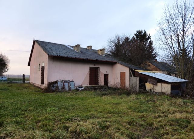 Lokal Czerniejów. Zdjęcie 1