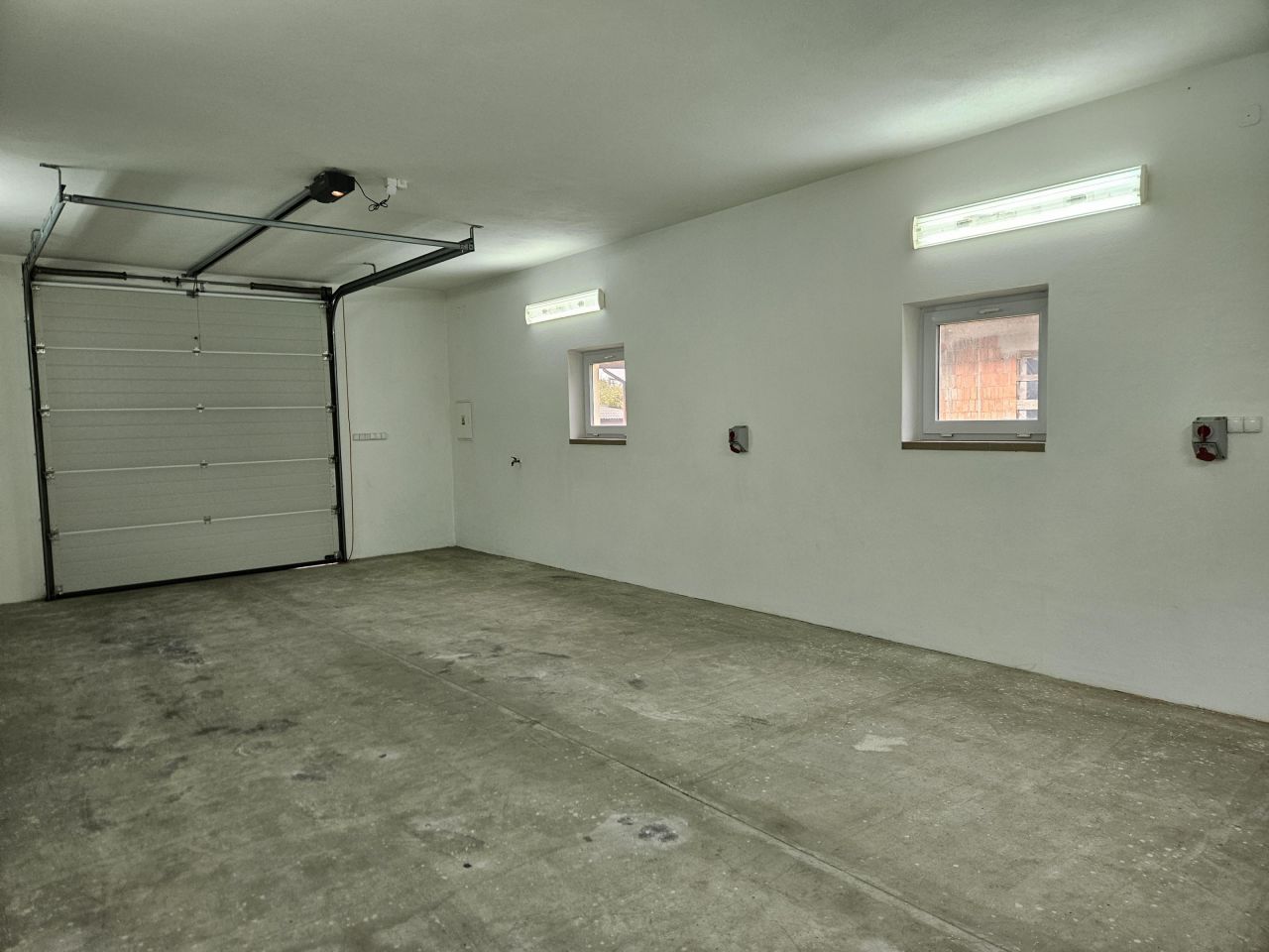 dom wolnostojący, 8 pokoi Busko-Zdrój Łagiewniki. Zdjęcie 11