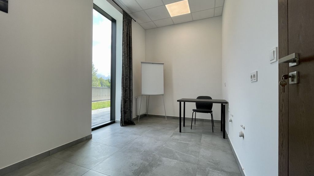 Biuro Rzeszów, rondo im. Żołnierzy 10 Sudeckiej Dywizji Piechoty. Zdjęcie 11