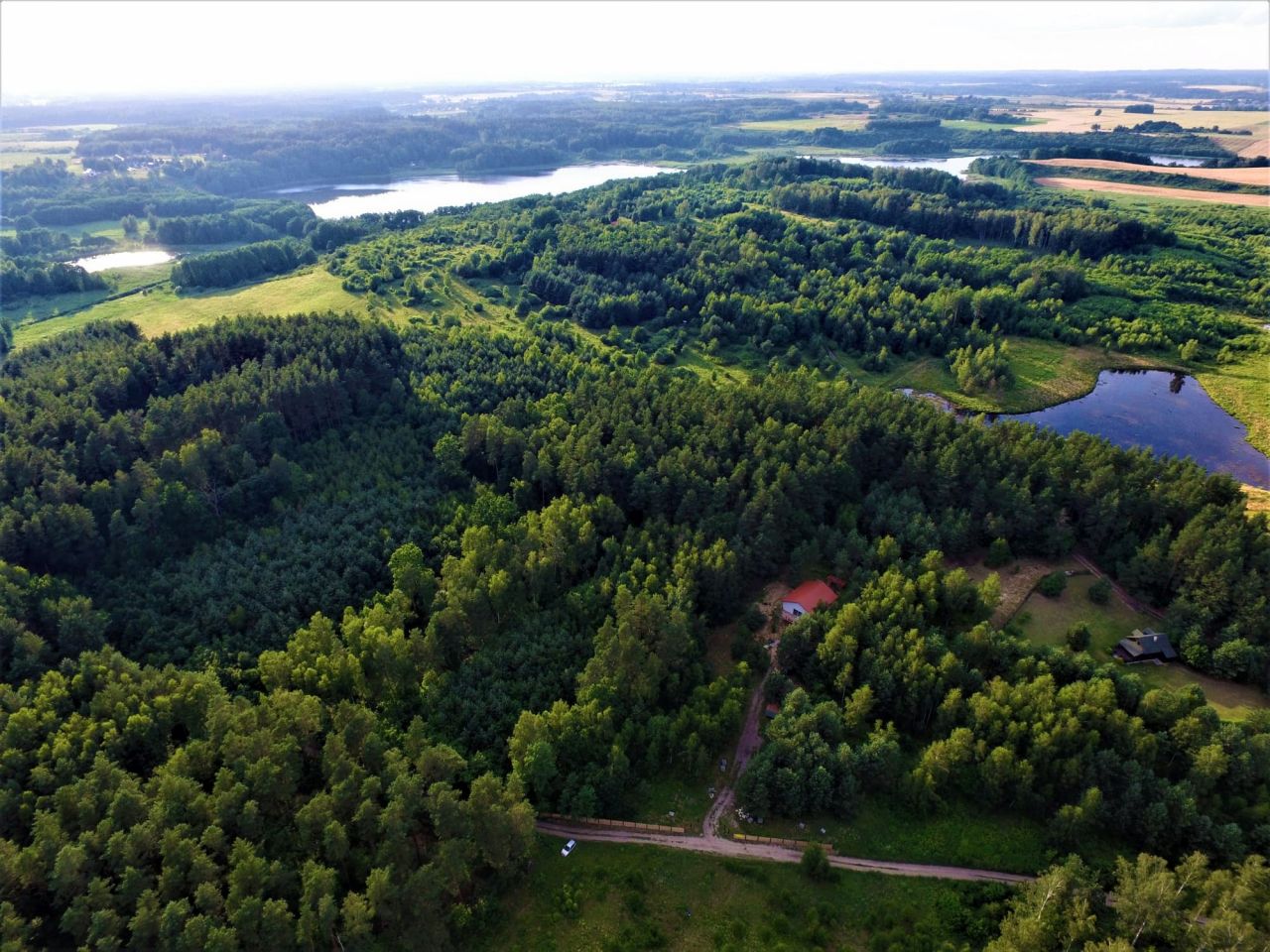 dom wolnostojący, 3 pokoje Mokiny. Zdjęcie 2