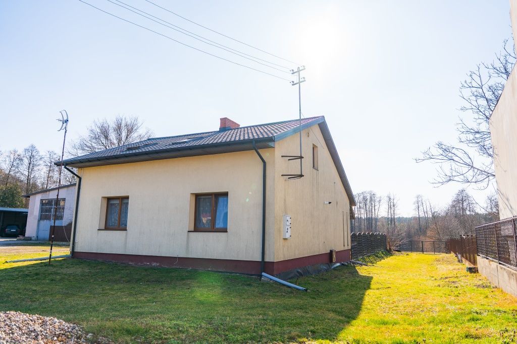 dom wolnostojący Korytów, ul. Główna. Zdjęcie 7