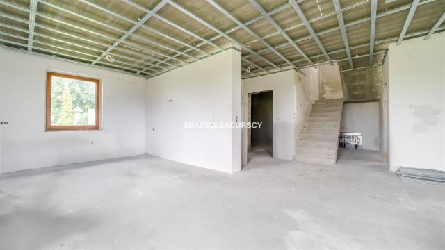 dom wolnostojący, 5 pokoi Szczodrkowice. Zdjęcie 16