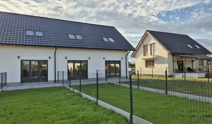 bliźniak, 4 pokoje Lewin Brzeski, ul. Diamentowa