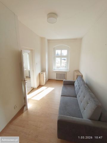 Mieszkanie 3-pokojowe Świdnica, ul. Wałbrzyska. Zdjęcie 1