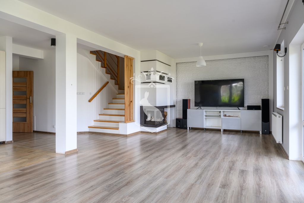 bliźniak, 5 pokoi Radzymin. Zdjęcie 6