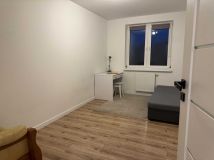 Mieszkanie 4-pokojowe Międzyrzec Podlaski, ul. Prymasa Stefana Wyszyńskiego. Zdjęcie 3