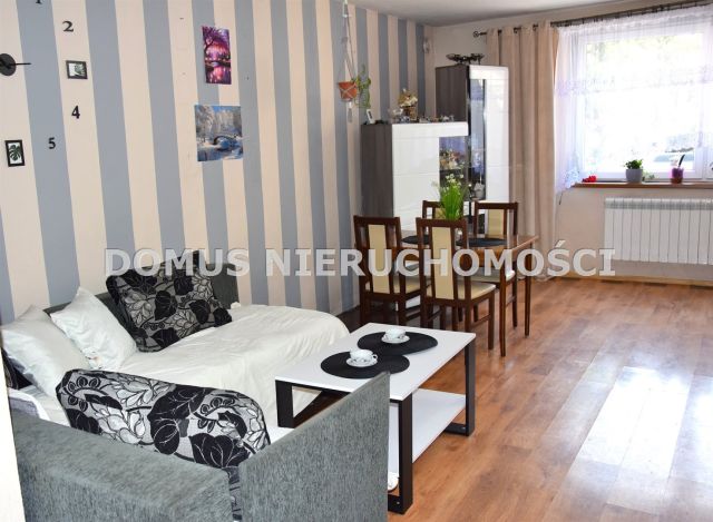 dom wolnostojący, 6 pokoi Brzeziny. Zdjęcie 3