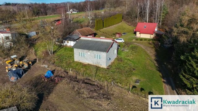 dom wolnostojący, 2 pokoje Święcany. Zdjęcie 4