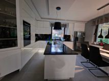 dom wolnostojący, 5 pokoi Chrząstawa Mała