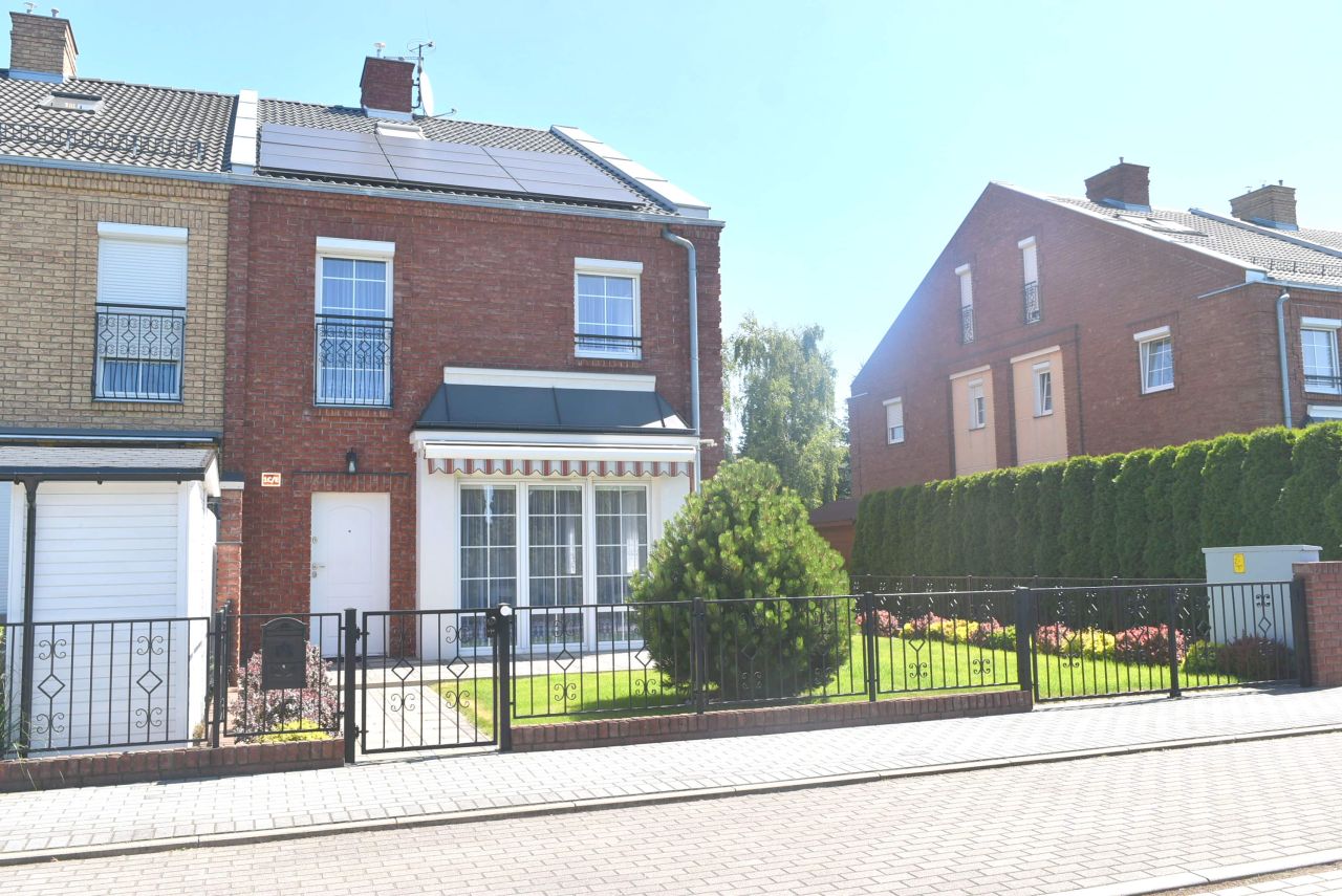 Mieszkanie 4-pokojowe Śrem Helenki, ul. Skłodowskiej-Curie. Zdjęcie 2